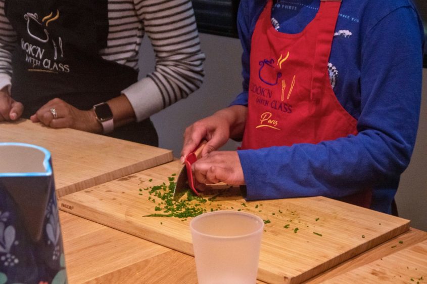 family cooking class paris