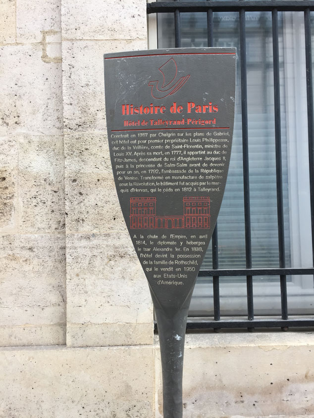 Paris plaques