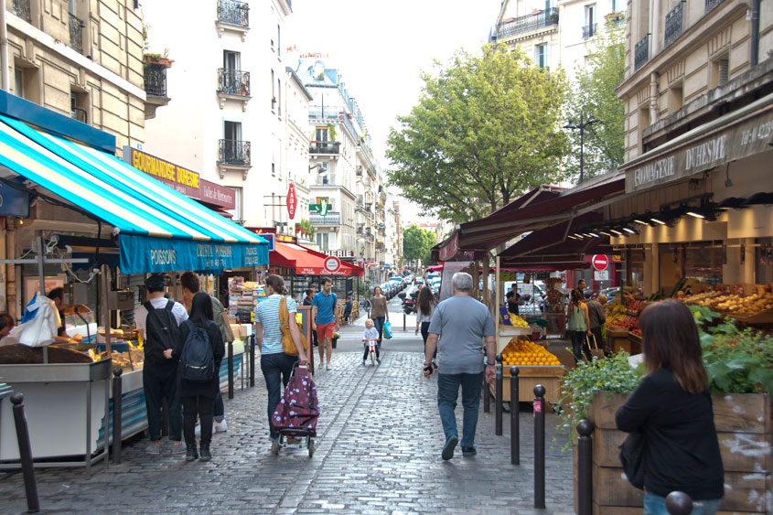 rue du poteau market