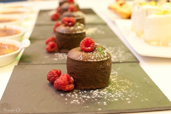 Chocolate Lava Cake (Moelleux au Chocolat)