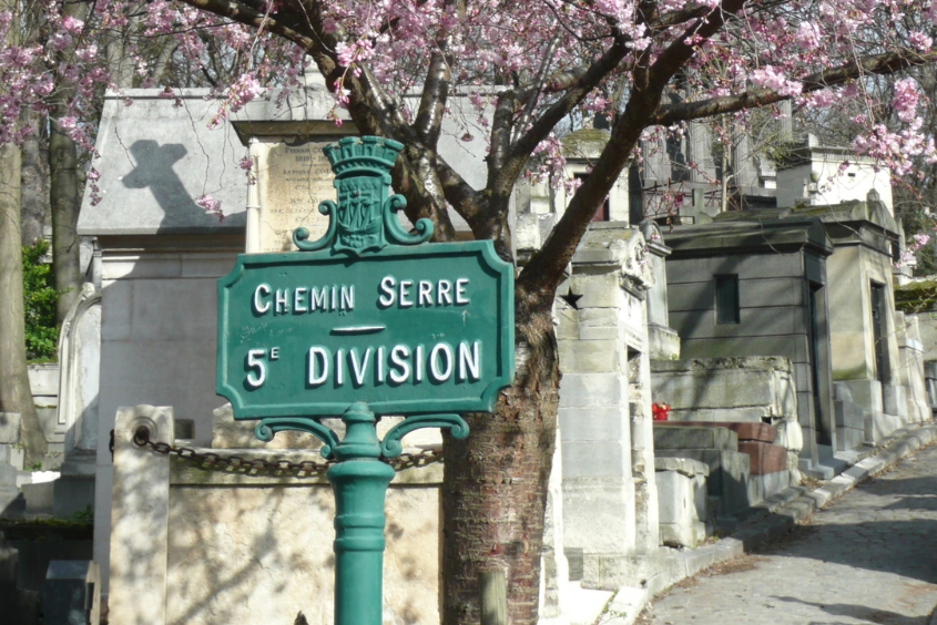 spooky places in paris