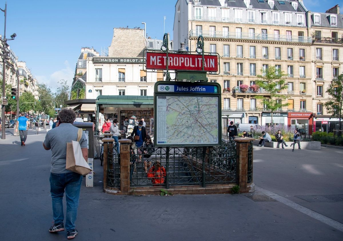metro bus etiquette paris