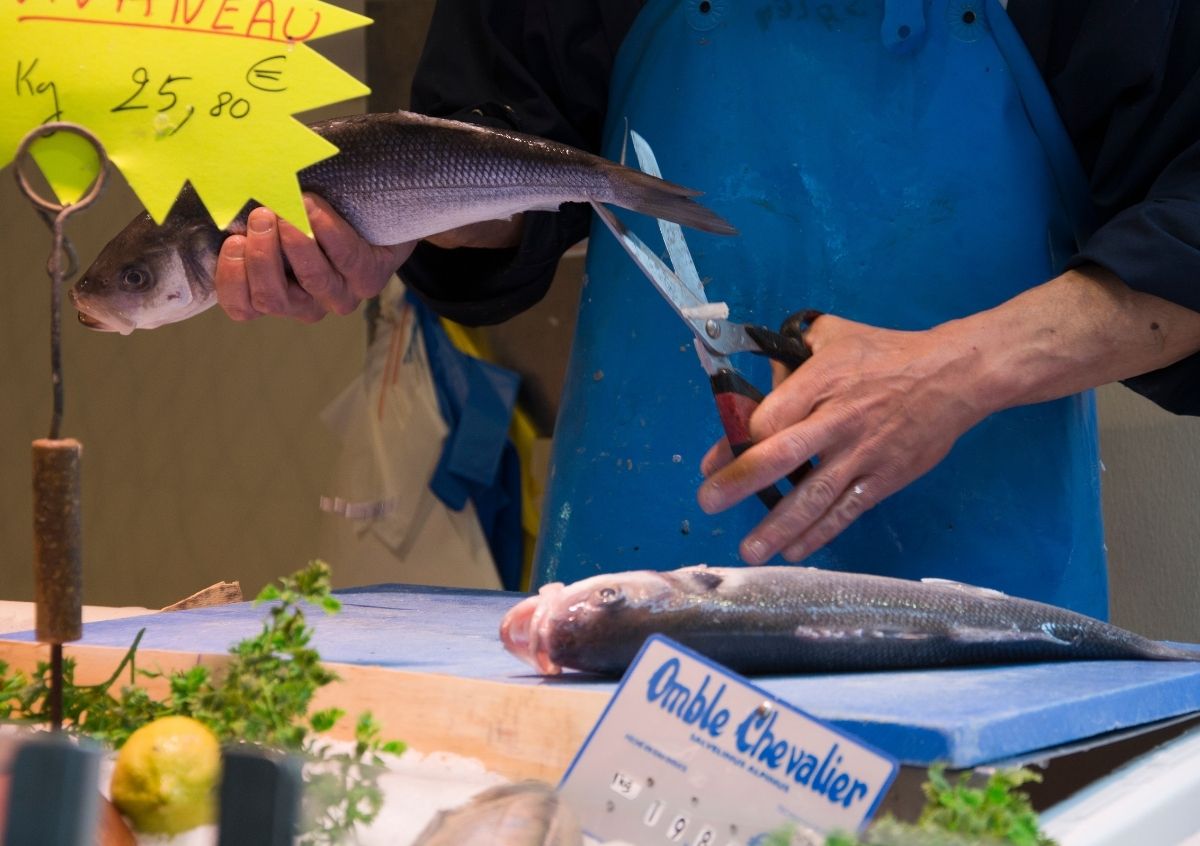 paris market etiquette