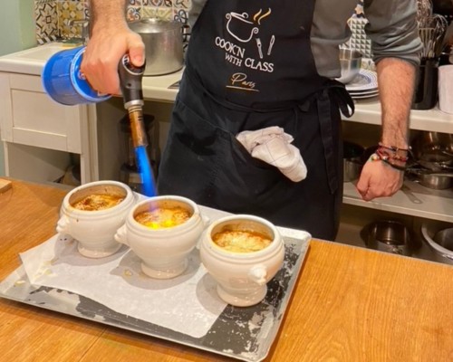 cooking class in paris taught in english - french onion soup