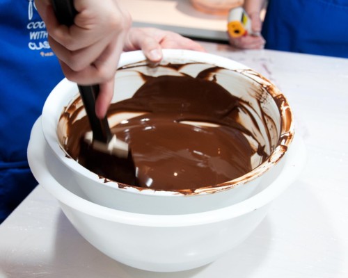 chocolate class in paris taught in English